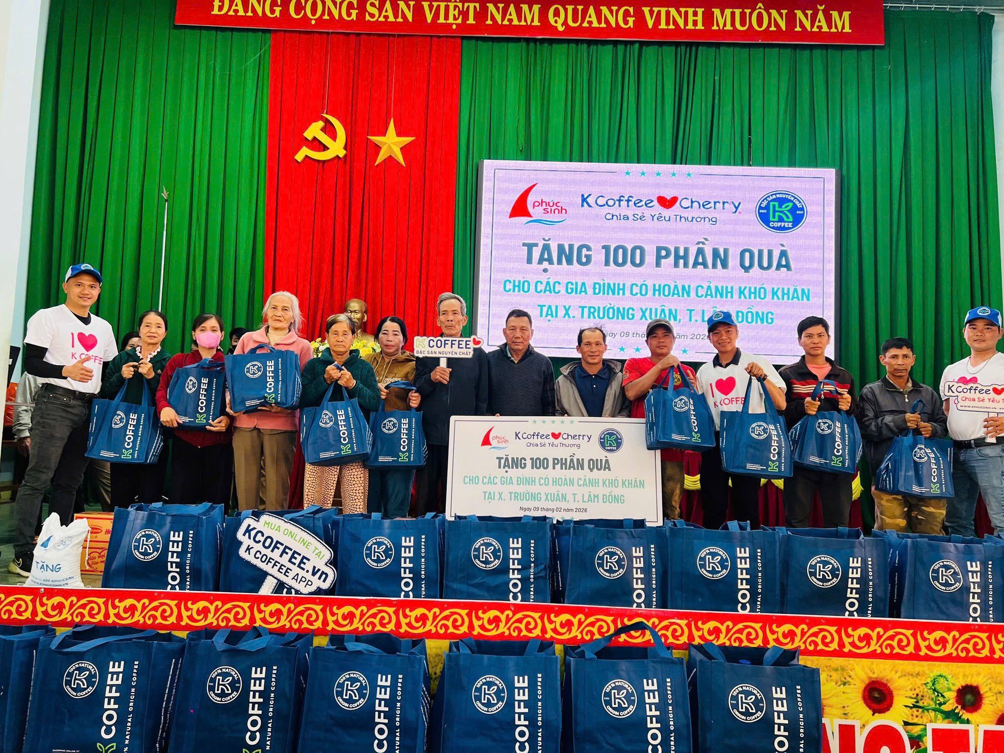 PHUC SINH GROUP SẺ CHIA YÊU THƯƠNG TRAO TẶNG 100 PHẦN QUÀ CHO BÀ CON NÔNG DÂN KHÓ KHĂN XÃ TRƯỜNG XUÂN, T. LÂM ĐỒNG