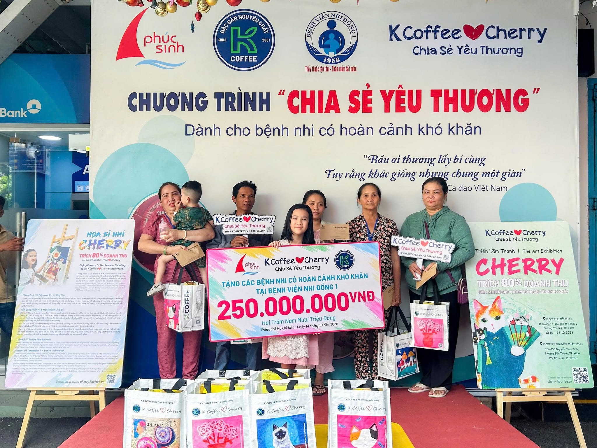 K COFFEE VÀ HOẠ SỸ NHÍ CHERRY TRÍCH TIỀN BÁN TRANH, TẶNG 250 TRIỆU ĐỒNG HỖ TRỢ BỆNH NHI KHÓ KHĂN